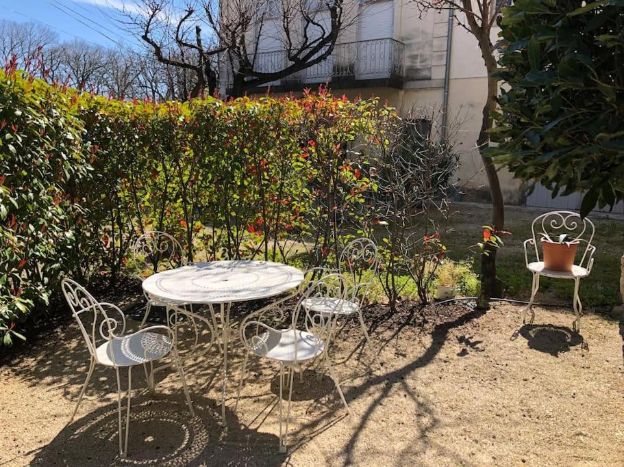 Ulysse, Appartement Spacieux Au Centre Historique D'Uzes En Rez-De-Chaussee Avec Exterieur, Proche Parking Des Marroniers Dış mekan fotoğraf